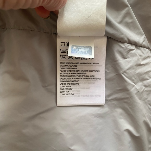 NWT Canada Goose Byward Hooded Down Parka/COAT/jacket limited edition Sz XS/4-6 - Picture 16 of 16